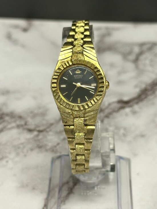 Vintage Seiko Watch Women Gold Tone Black Dial V401-0920 New Battery 7\